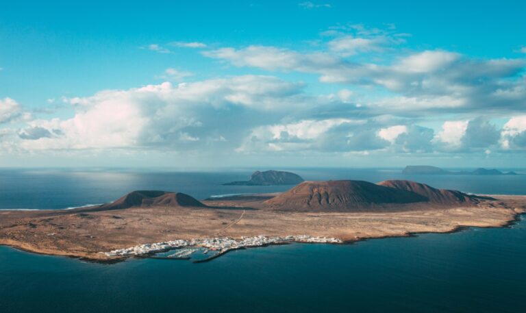 13 THINGS TO DO IN LANZAROTE
